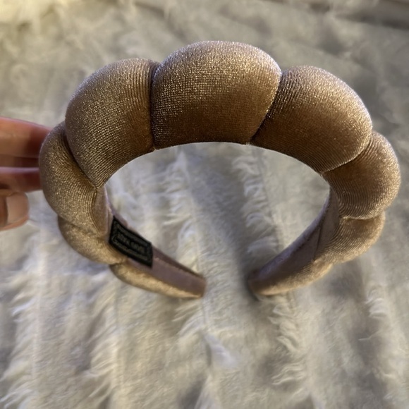 Cream Tik Tok Padded Hair Headband NWOT - Picture 2 of 4